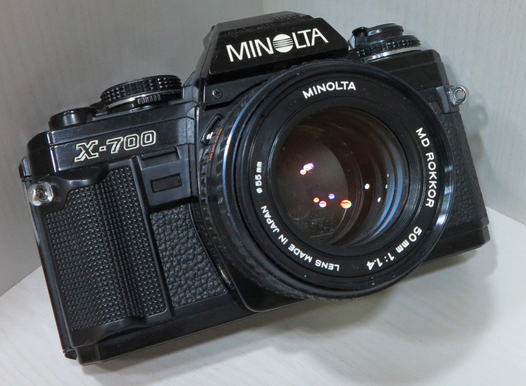 50mm117レンズカバーありフィルムカメラ　MINOLTA new X-700